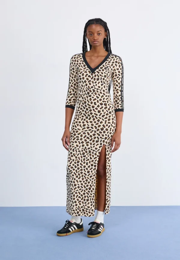 Vestido maxi adicolor classics 3 bandas ADIDAS Leopardo. Talla XS - Imagen 2